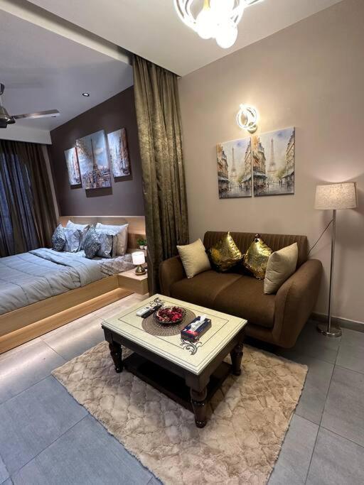 Apartment Cityscape Heights On 36th Floor New Delhi