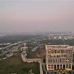 Cityscape Heights On 36Th Floor