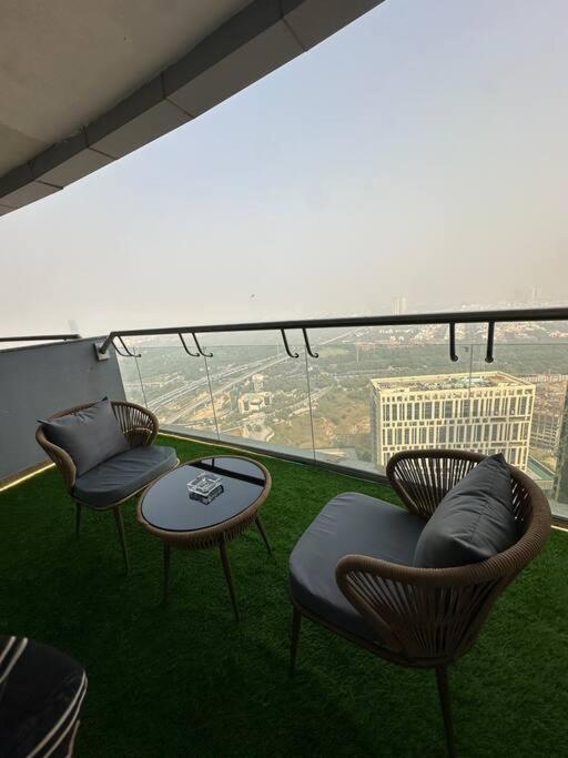 Cityscape Heights On 36th Floor *